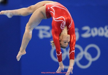 857直播看球平台-世俱杯球衣创新技术应用案例:温控材料与智能感应设备融合 857直播看球平台-世俱杯球衣创新技术应用案例:温控材料与智能感应设备融合